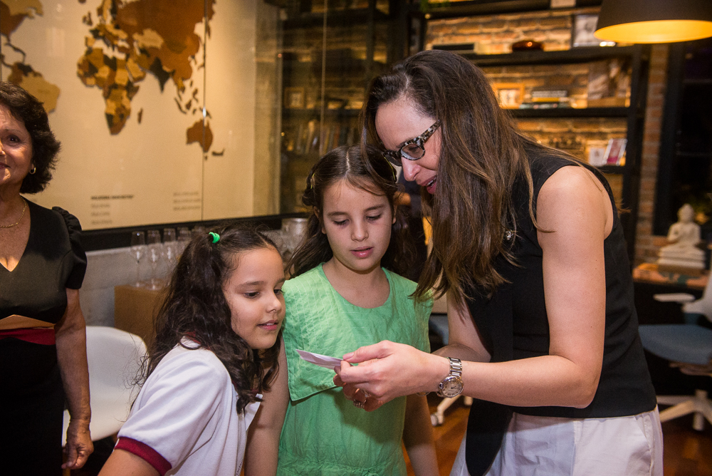 Gabriela Tomaz, Marina E Manoela Crisóstomo