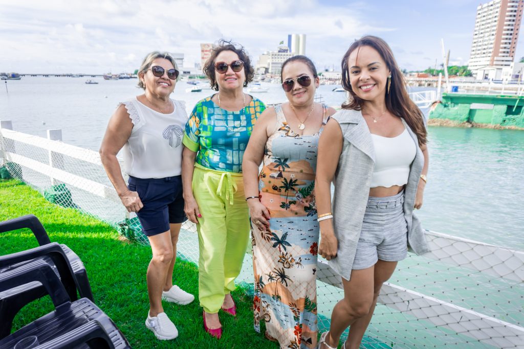 Gorete Ferreira, Maria Tereza, Maria Das Dores E Lauce Ferreira (2)