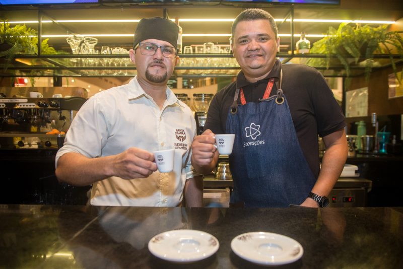 Bebida mais amada do Brasil - Cafeteria Club Café promove comemoração em alusão ao Dia do Café no RioMar Fortaleza