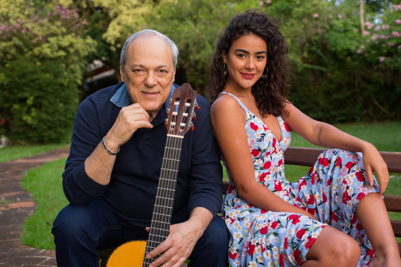 Show gratuito de Toquinho e Camilla Faustino em Fortaleza faz homenagem ao Dia das Mães