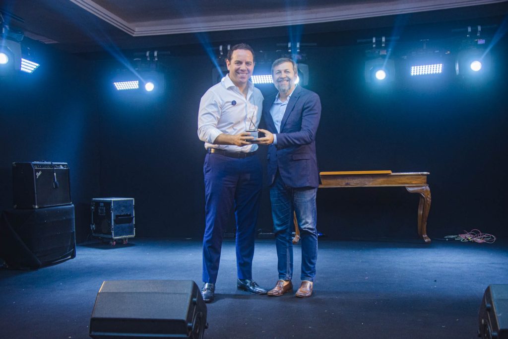 Irineu Guimaraes e Élcio Batista