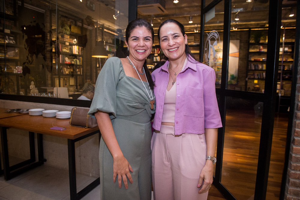 Jamila Maciela E Marília Araújo