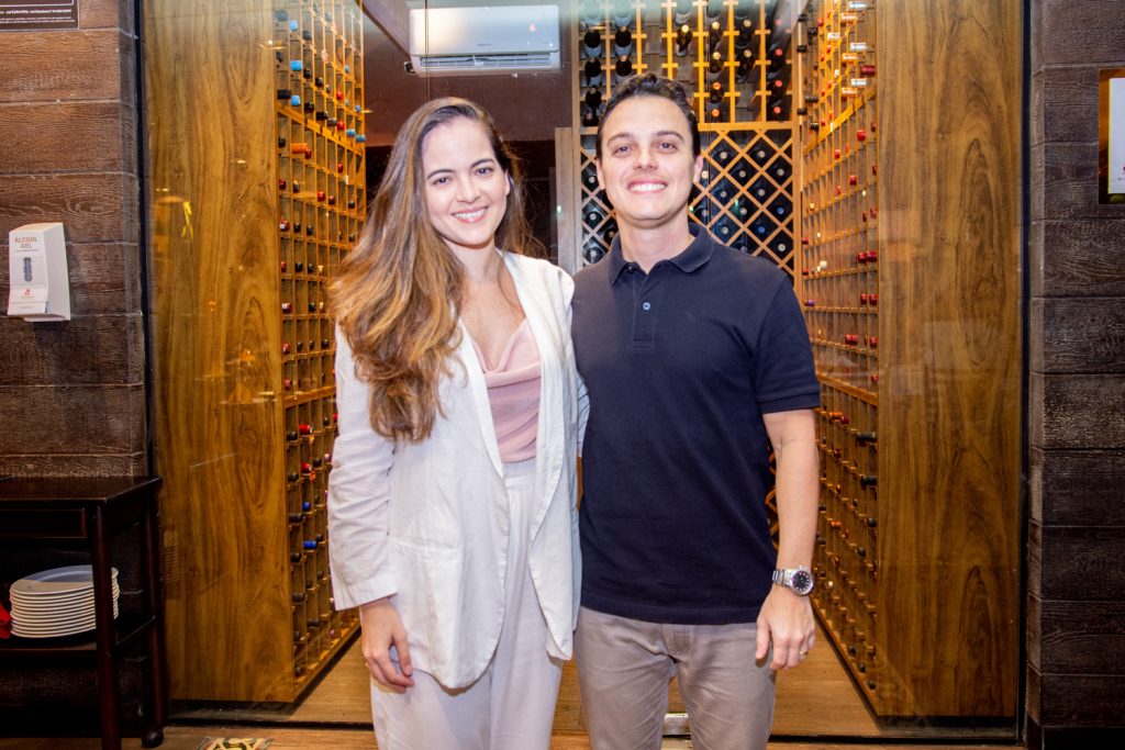 Janine Pontes E Davi Silva