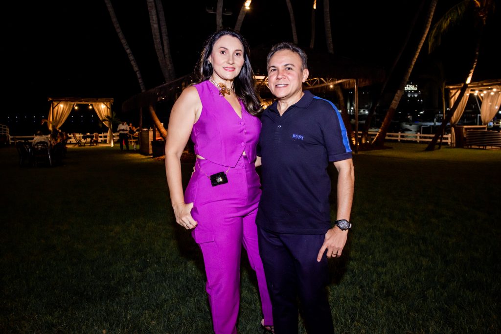 
				Jô Medeiros e Sávio Costa 
				