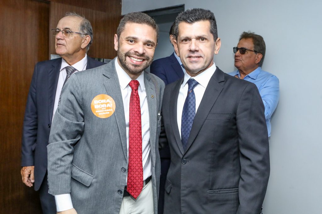 Julio Cesar E Erck Vasconcelos