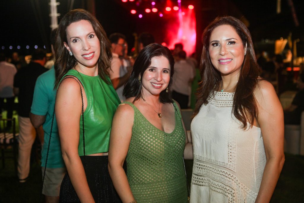 Lais Pontes, Mariana Tomas E Alessandra Soares
