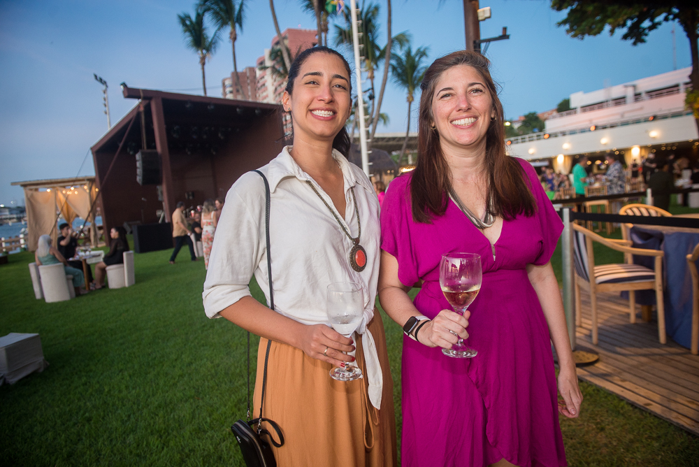 Larissa Aciole E Nara Rocha (4)
