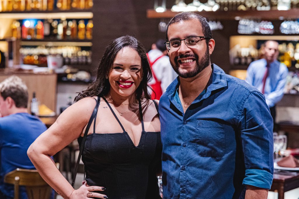 Larissa Gomes E Matheus Dantas