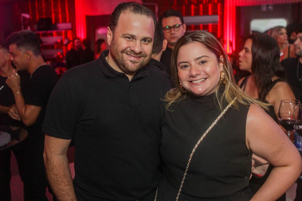 Leandro Albuquerque E Carla Rodrigues