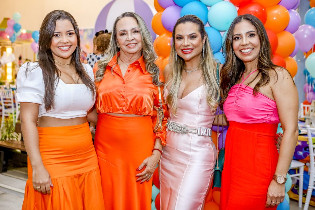 Liana Pereira, Fatiama E Risangela Lima, Gisele Roichman