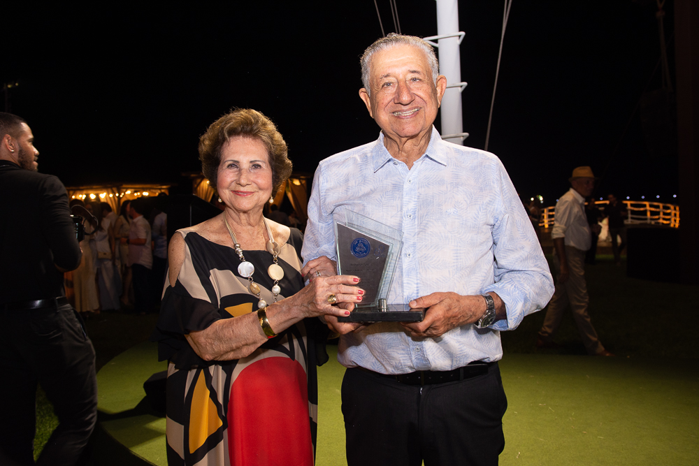 Lúcia E Mauricio Medeiros (2)