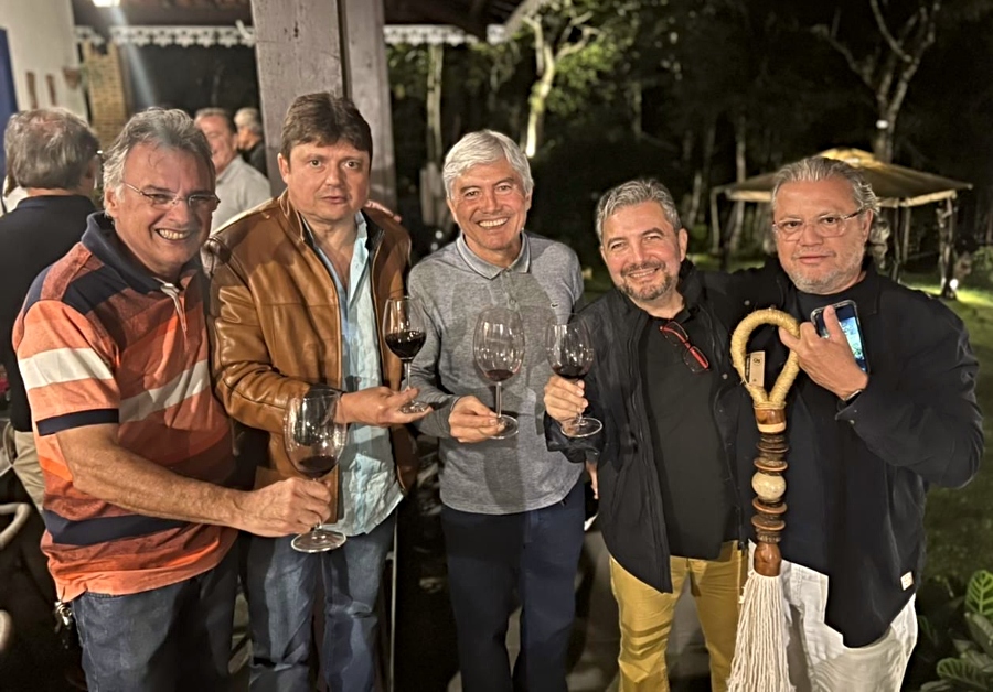 Confraria dos Montes realiza degustação de vinhos chilenos em Guaramiranga