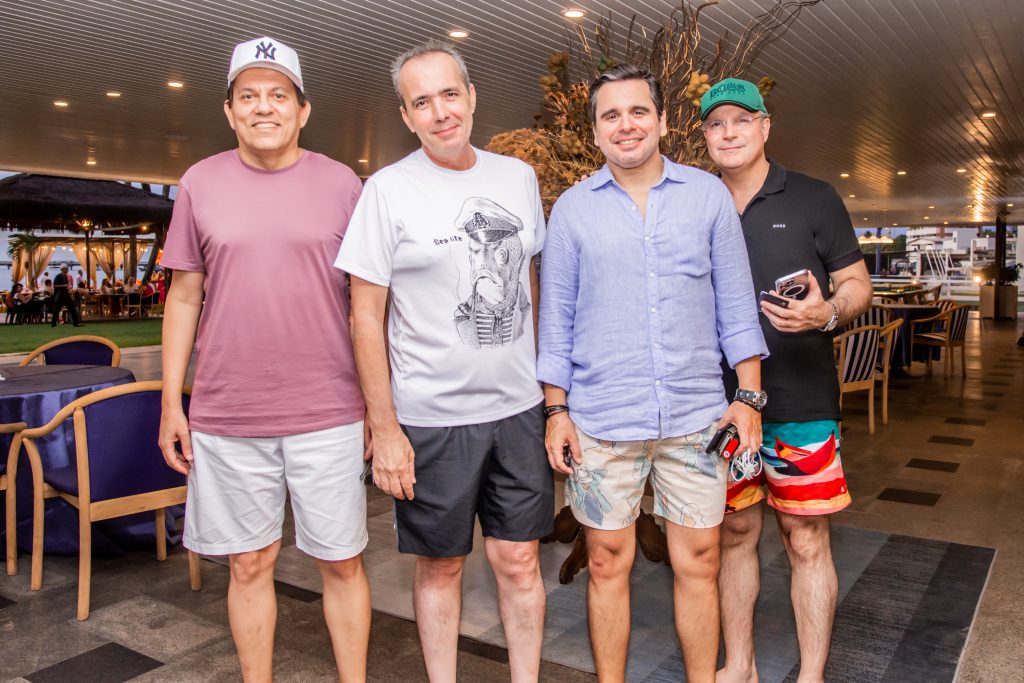 
				Luiz Lafuente, Paulo Gonçalves, Pedro Meneleu e Luís Eugênio Pequeno 
				