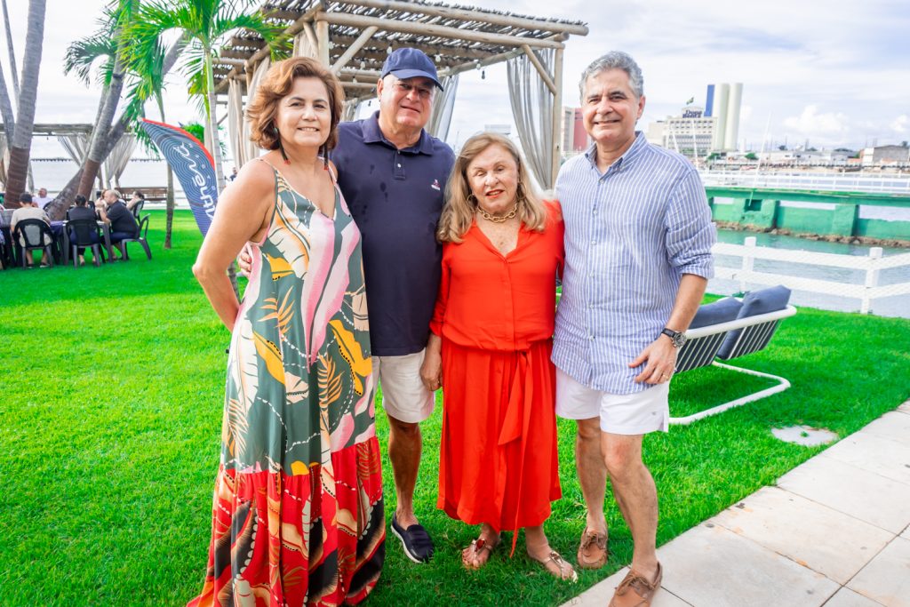 Marcia, Luciano, Simone E Marcelo Cavalcante