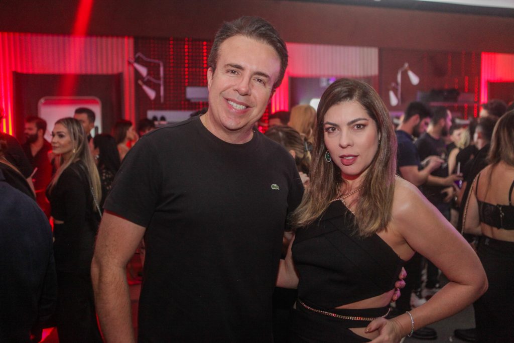Marcio Paulino E Aline Moraes
