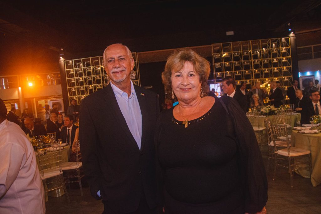 Marcos E Anette De Castro