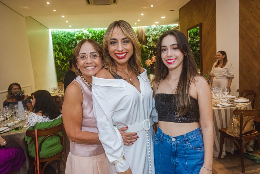 Maria Do Carmo, Mabel E Melina Portela