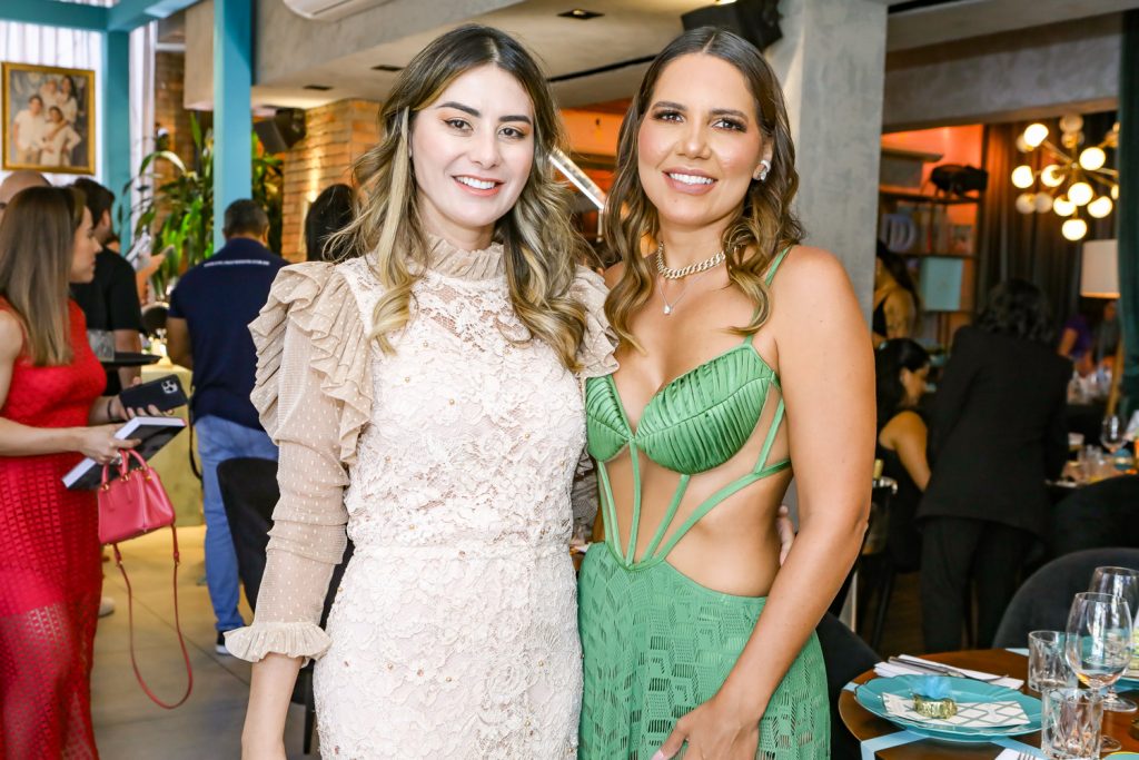 Mariana Pimente E Ana Carolina Bezerra (1)