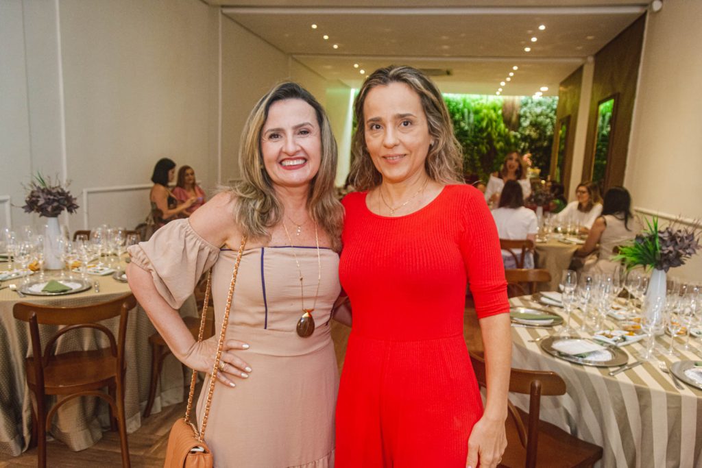 Meire Lopes E Ana Menezes