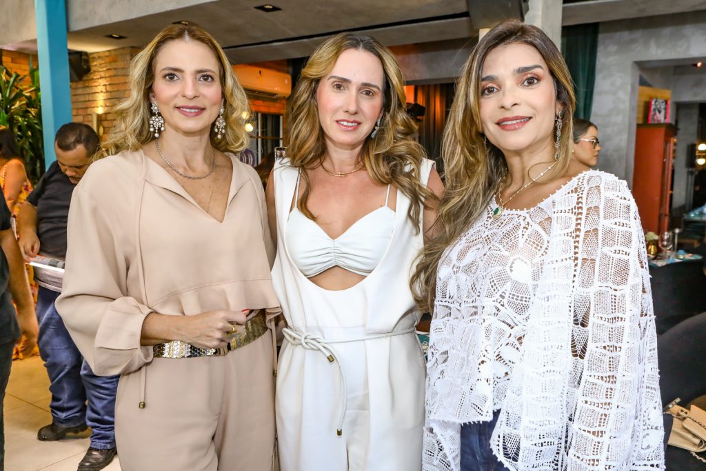 Michele Aragao, Roberta Nogueira E Camila Arrais