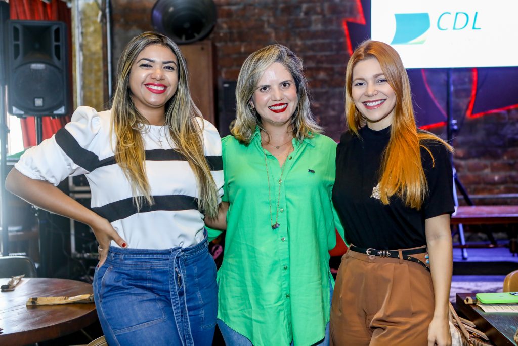 Monara Sales, Mayra The E Raquel Agnes