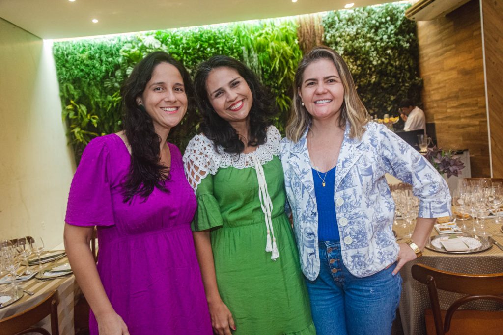 Naila Paiva, Anelise Lima E Alessandra Aires