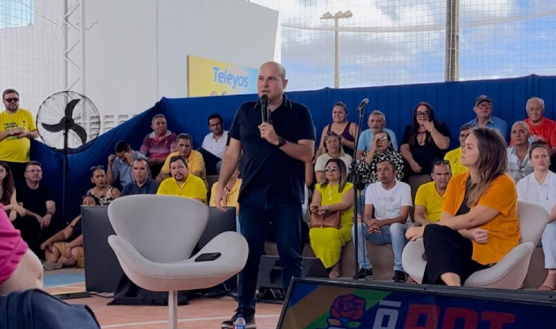Roberto Cláudio tece elogios a André Figueiredo após Cid demonstrar desejo de presidir o PDT no Ceará
