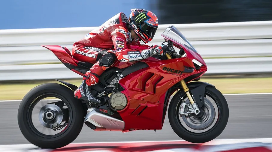 Conhecida como “Ferrari da motos”, nova Panigale V4S é lançada. Fortaleza terá uma Ducati Service