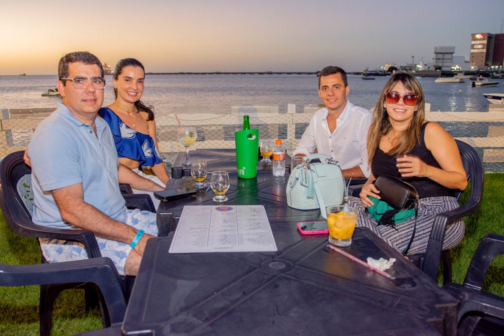 Paulino E Erika Aguiar, Alberto Aguiar E Aguiara Aguiar