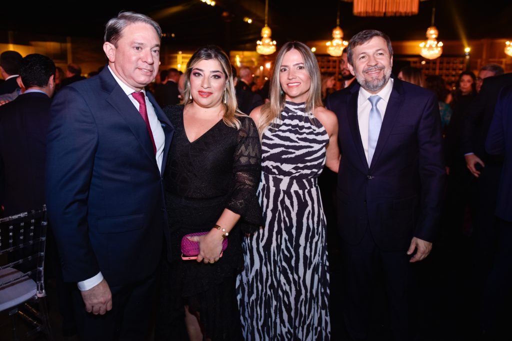 Paulo Vale, Manu Romcy, Debora Bezerra E Élcio Batista (2)