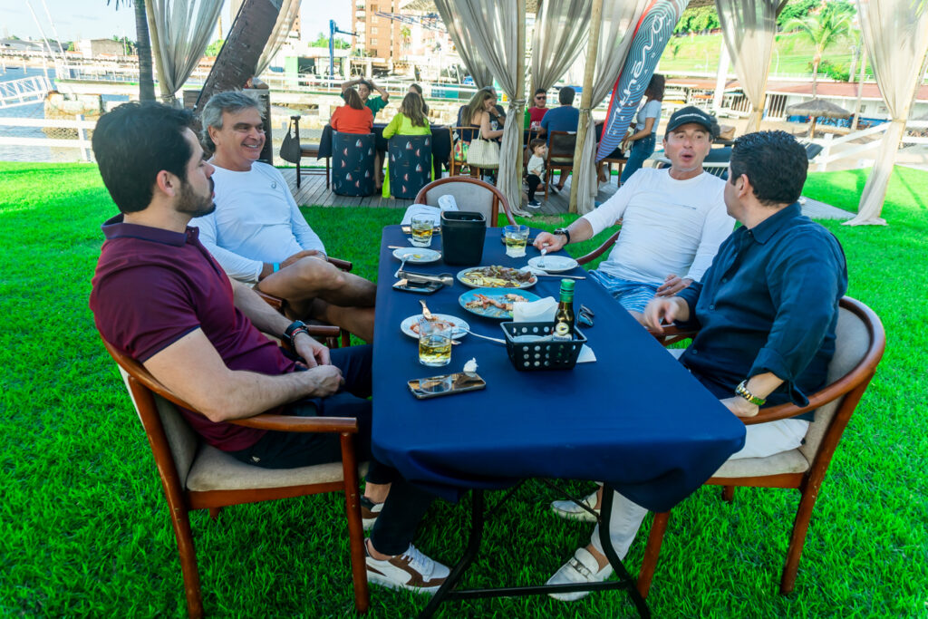 
				Pedro Lima, João Carvalho, Luiz Teixeira e Pompeu Vasconcelos
				