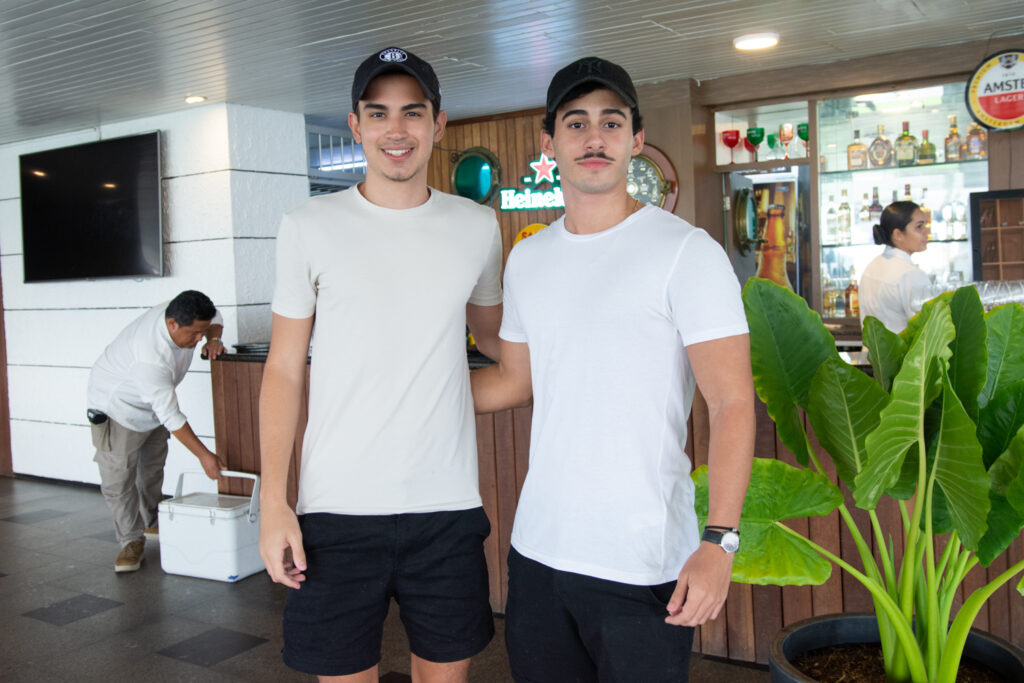 Pedro Meneleu Filho E Leonardo De Almeida