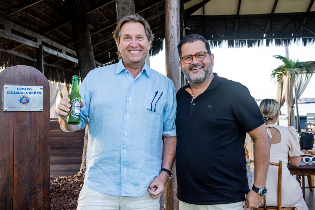 Philip Brookes E Carlo Bastos