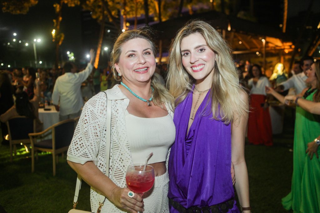 Poliana Almeida E Natalia Abrantes