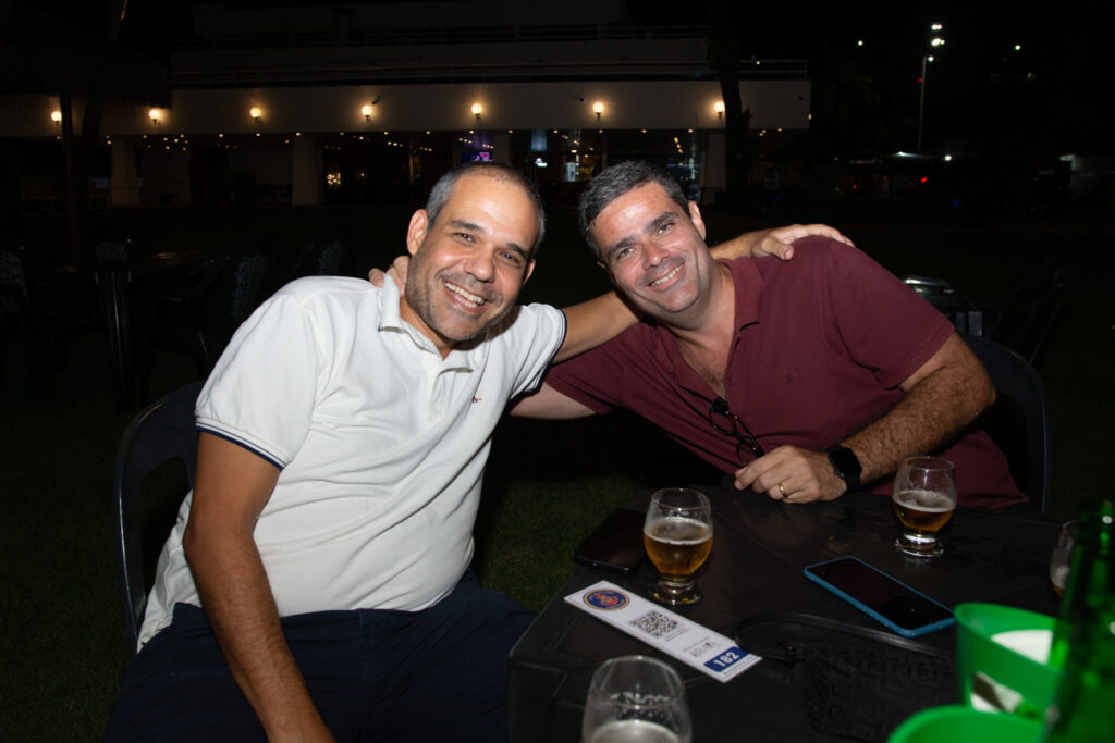 Raphael Guedes E Stênio Pimentel