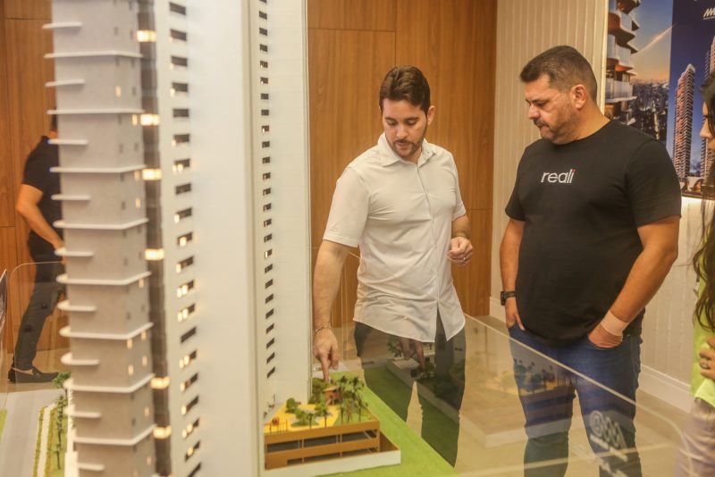 Alto Padrão - Casa MD abre suas portas para receber clientes VIP da imobiliária Reali