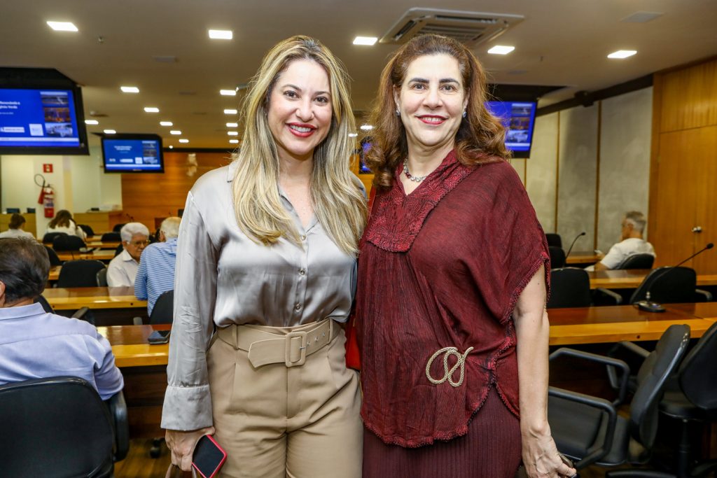 Renata Oliveira E Maria Jose Jereissati