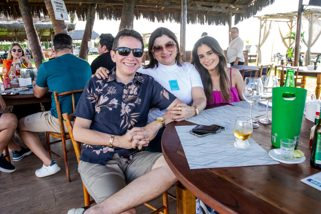 Renato, Marley E Lara Sampaio