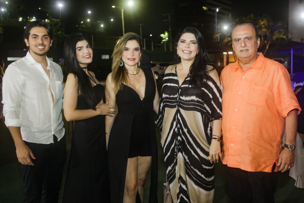 Ricardo Menezes, Marcele Camara, Fabiana Lustosa, Selene E Max Camara