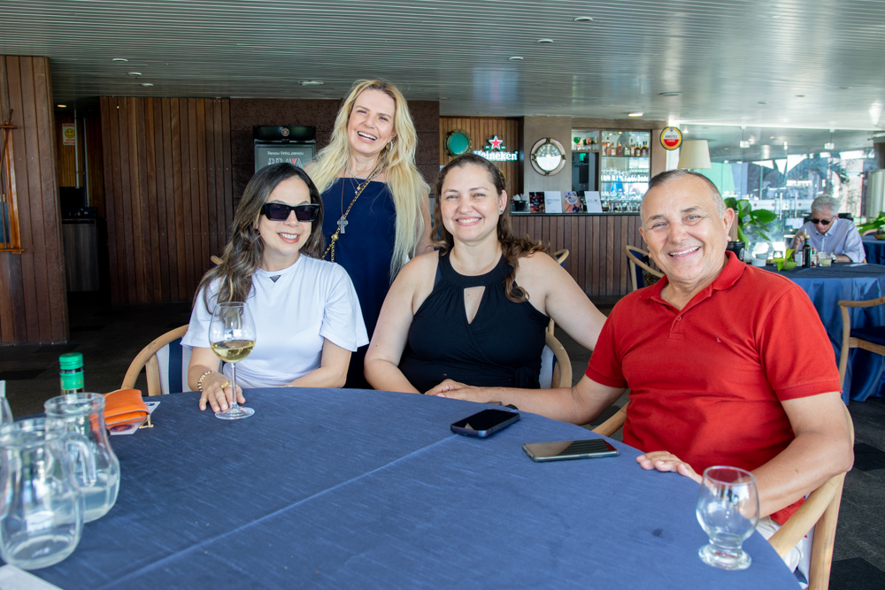 Roberta Philomeno, Sandra Mourão, Erika E Raimundo Philomeno (1)