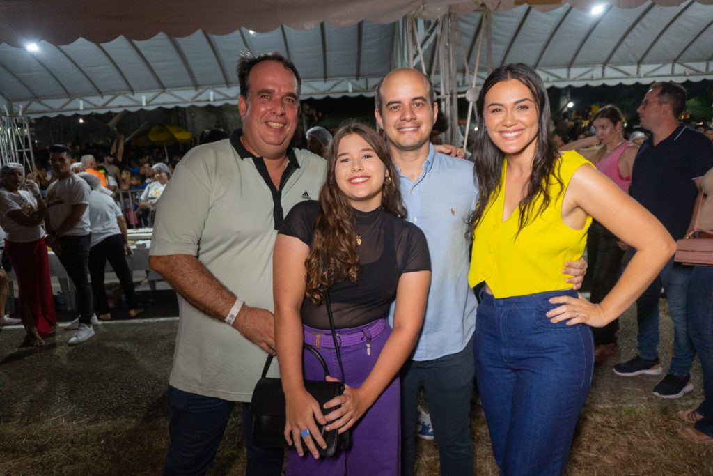 Rodrigo Mota, Carolina Mota, Italo E Patricia Camurça (3)