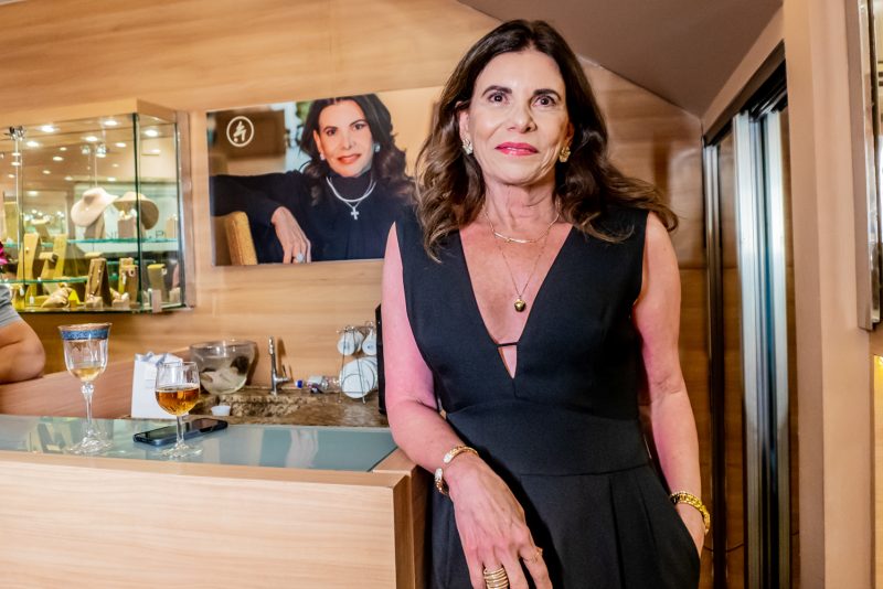 Glamour Party - Sandra Pinheiro apresenta lindas joias da nova coleção de fim de ano em evento petit comité