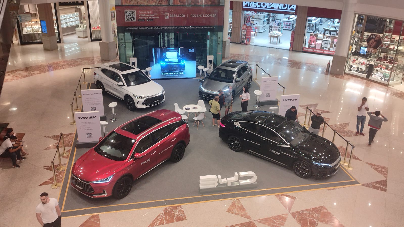 BYD aterrissa no Shopping RioMar Fortaleza com exposição dos seus veículos elétricos