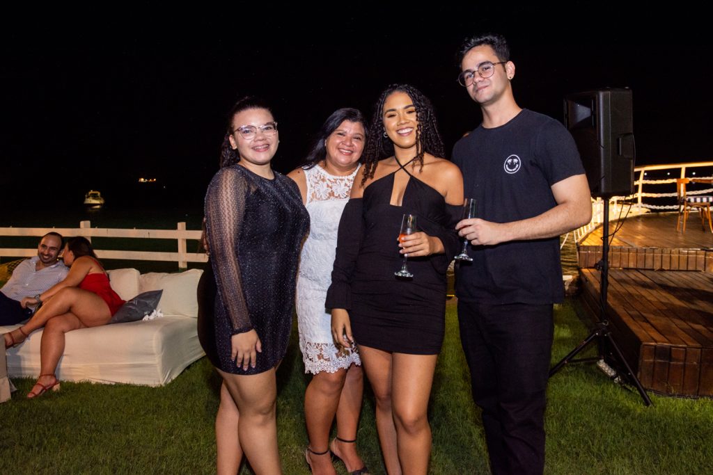 Thais Andressa, Vânia Maria, Vanessa Kelly E Alex Lopes (1)