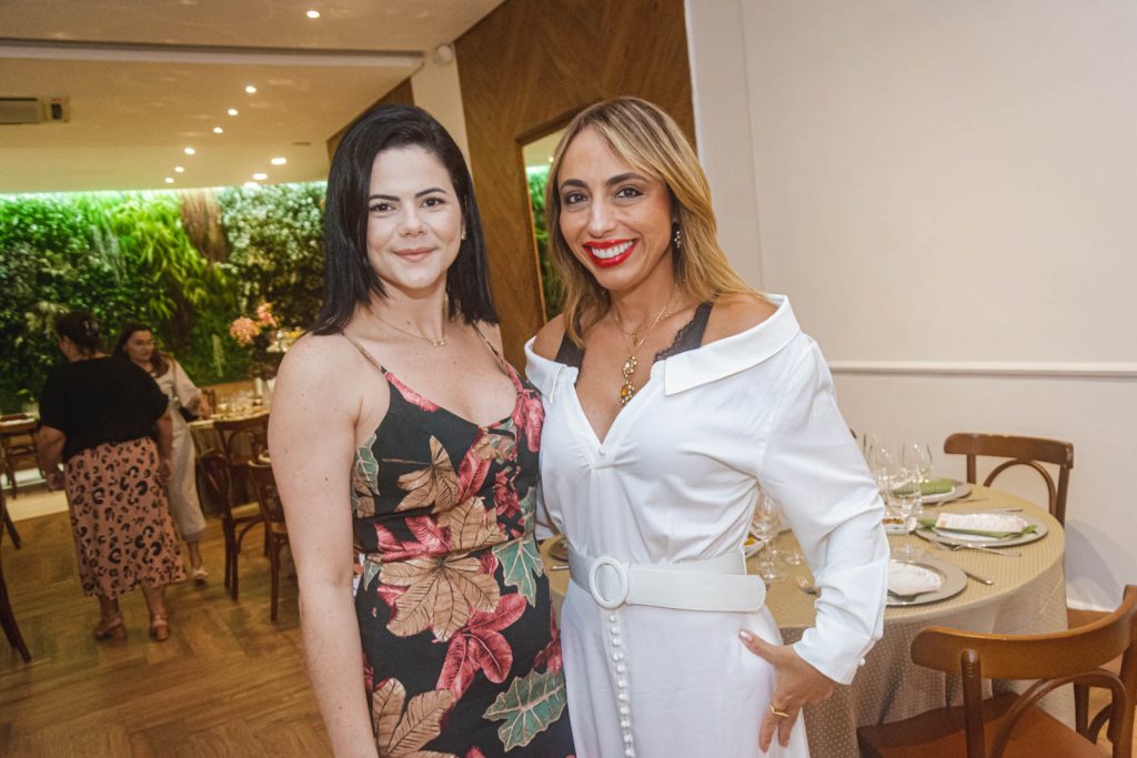 Vanda Sousa E Mabel Portela