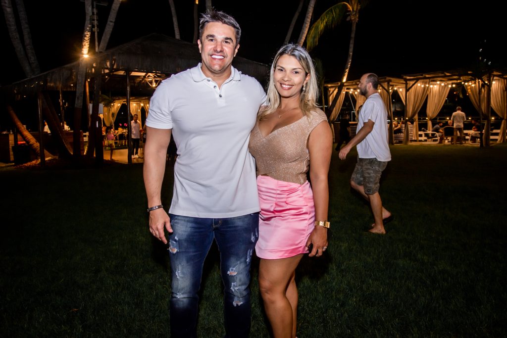 
				Vicente de Paula e Eva 
				