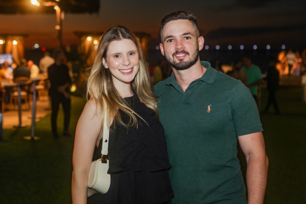 Vilma Sobreira E Rafael Medeiros