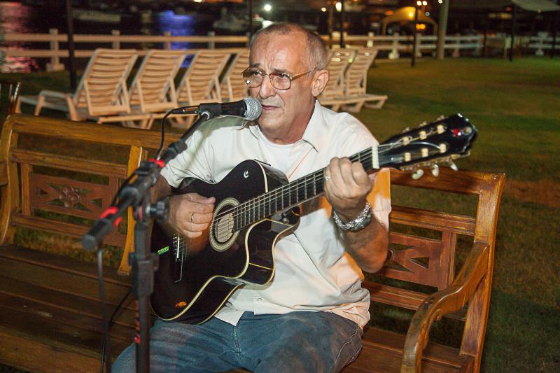 Morre o cantor e compositor Chico Pio, aos 70 anos, em Fortaleza