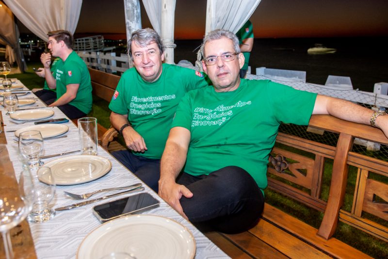 Happy Hour - Iate Clube de Fortaleza serve de cenário perfeito para confraternização do Grupo CVPAR