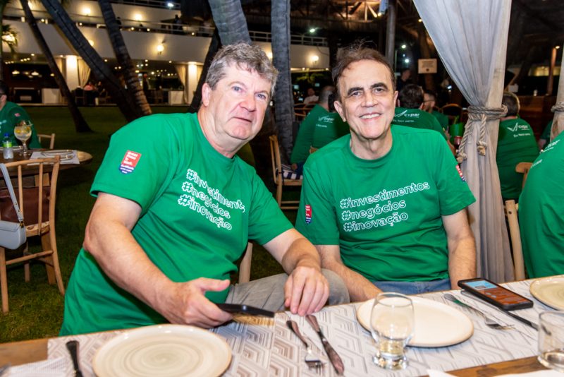 Happy Hour - Iate Clube de Fortaleza serve de cenário perfeito para confraternização do Grupo CVPAR